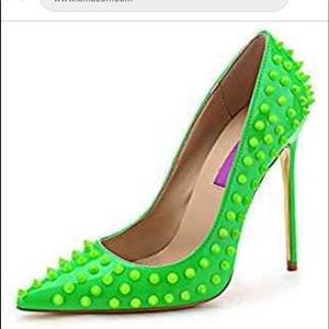 Jui du women’s Rivet Studded pointed toe heels